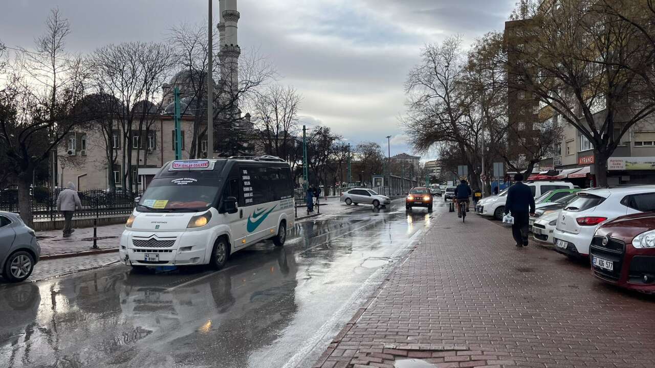 Konya bereketle coşuyor! Yağışlar kenti sardı, yarın kar da var 6